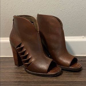 Women’s Ariat Lindsley Cedar Open Toe Fashion Boot